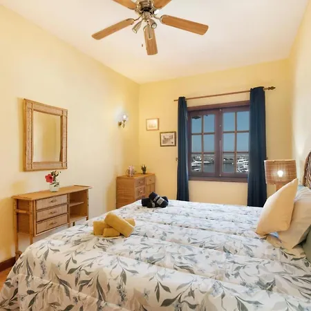 شقة Panoramica Gigantes Meerblick By Interhome